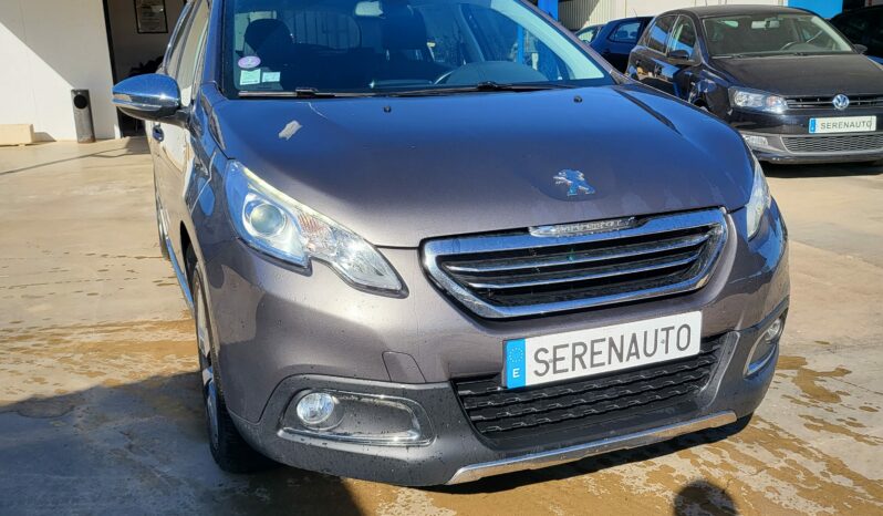 Peugeot 2008 1.2 e-THP ALLURE lleno