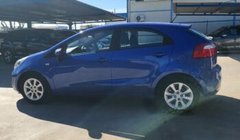 KIA RIO 1.2 i ATTRACT lleno