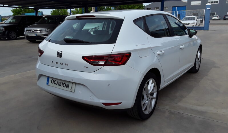 SEAT LEON STYLE 110CV lleno