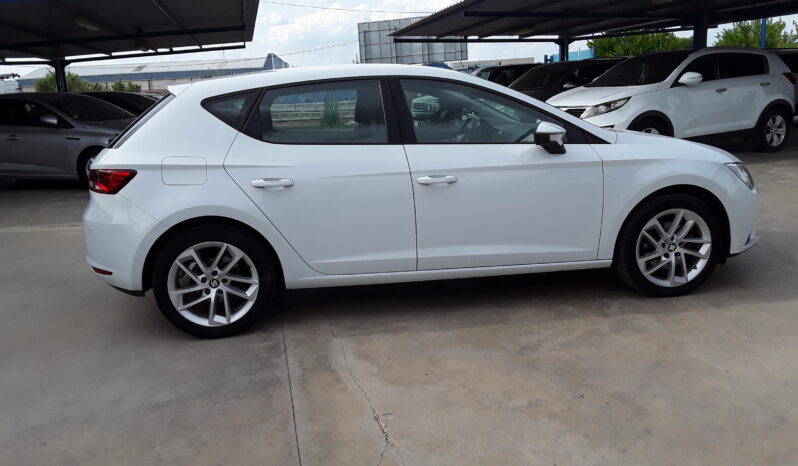 SEAT LEON STYLE 110CV lleno