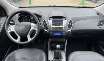 HYUNDAI ix35 2.0 CRDi 136cv Tecno Sky Nav 4×4 lleno
