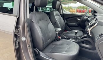 HYUNDAI ix35 2.0 CRDi 136cv Tecno Sky Nav 4×4 lleno