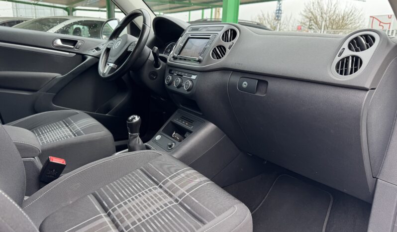 Volkswagen TIGUAN 2.0 TDI BMT T1 4×2 150 lleno