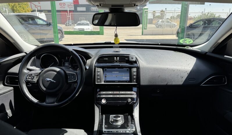 JAGUAR XE 2.0 Diesel 132kW RWD Prestige Auto lleno