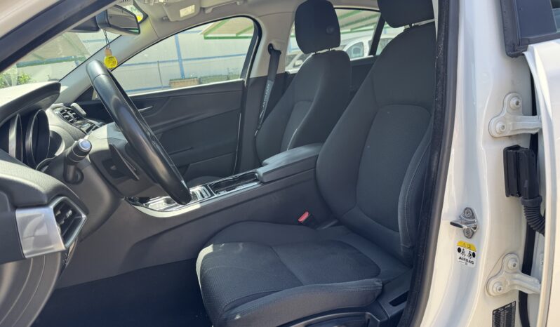 JAGUAR XE 2.0 Diesel 132kW RWD Prestige Auto lleno