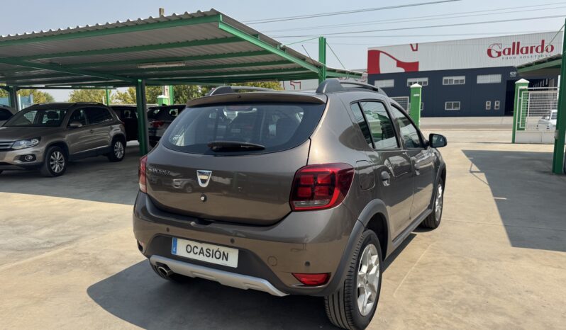 DACIA SANDERO STEPWAY 90 CV 1.5 DCI. lleno
