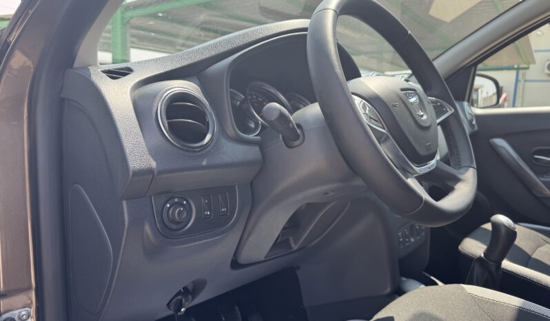 DACIA SANDERO STEPWAY 90 CV 1.5 DCI. lleno