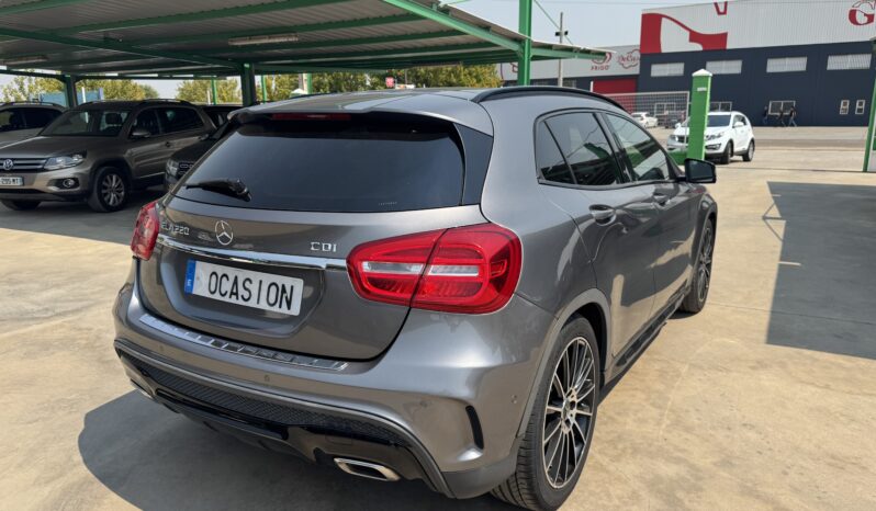 MERCEDES-BENZ Clase GLA 220d lleno