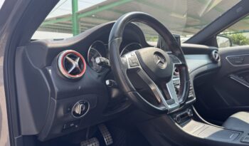 MERCEDES-BENZ Clase GLA 220d lleno