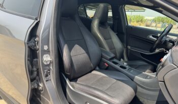 MERCEDES-BENZ Clase GLA 220d lleno