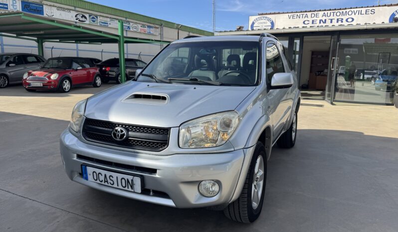 TOYOTA R4 LUNA 2.0 D4D 4X4 3P lleno