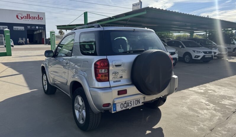 TOYOTA R4 LUNA 2.0 D4D 4X4 3P lleno