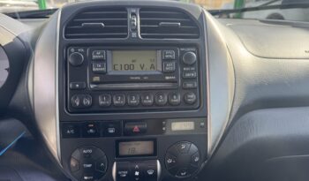 TOYOTA R4 LUNA 2.0 D4D 4X4 3P lleno