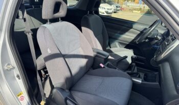 TOYOTA R4 LUNA 2.0 D4D 4X4 3P lleno