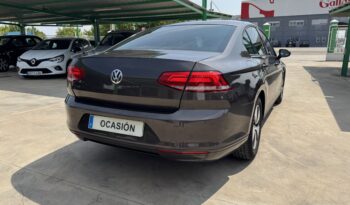 VOLKSWAGEN Passat Advance 1.6 TDI BMT lleno