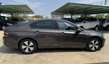 VOLKSWAGEN Passat Advance 1.6 TDI BMT lleno