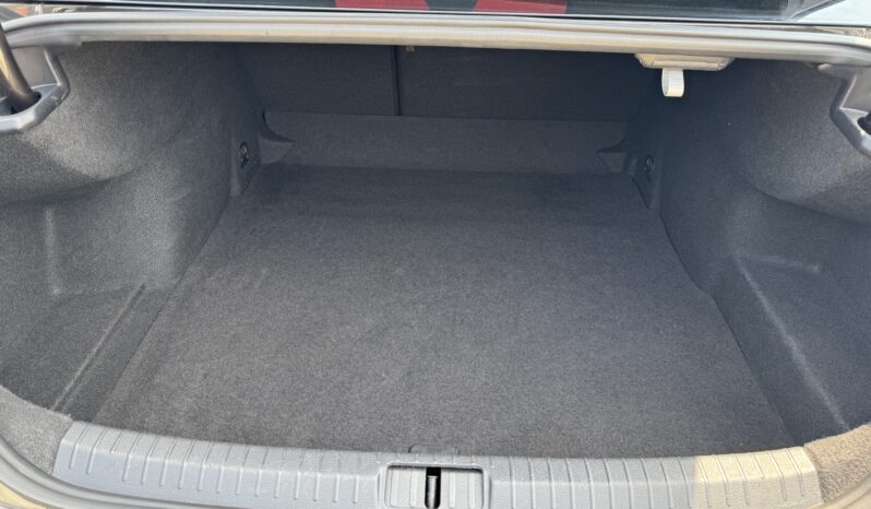 VOLKSWAGEN Passat Advance 1.6 TDI BMT lleno