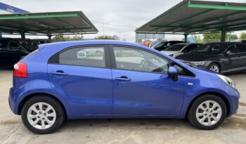 KIA RIO 1.2 CONCEPT 85cv lleno