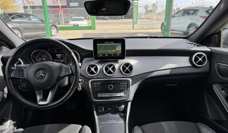 MERCEDES-BENZ CLA200D 7G lleno