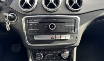 MERCEDES-BENZ CLA200D 7G lleno