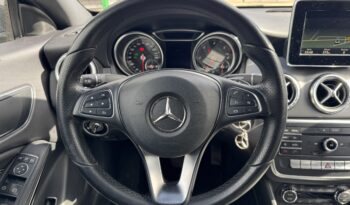 MERCEDES-BENZ CLA200D 7G lleno