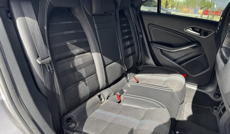 MERCEDES-BENZ CLA200D 7G lleno