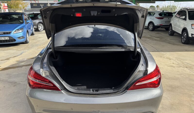 MERCEDES-BENZ CLA200D 7G lleno