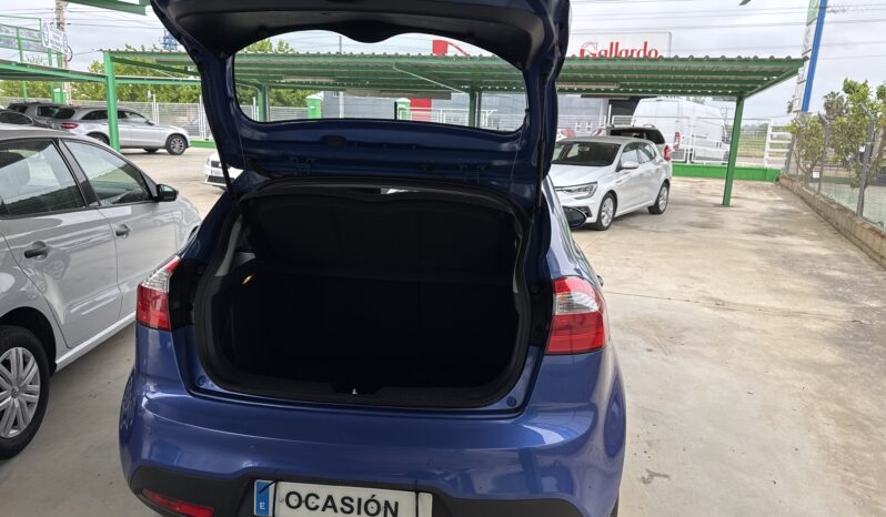 KIA RIO 1.2 CONCEPT 85cv lleno