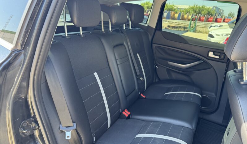 FORD Kuga 2.0 TDCi 4WD Titanium Powershift lleno