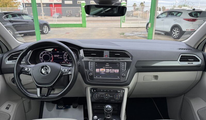 Volkswagen Tiguan Carat 2017 2.0TDI 110kw 150cv lleno
