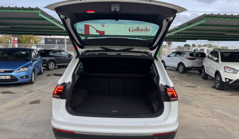 Volkswagen Tiguan Carat 2017 2.0TDI 110kw 150cv lleno