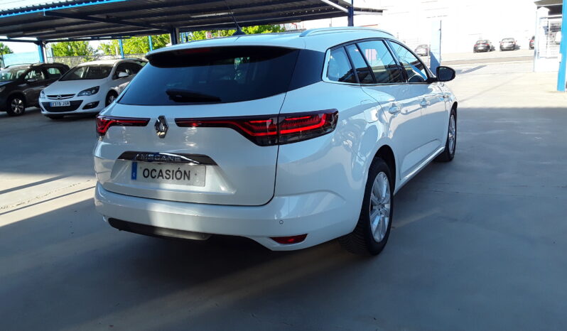 Renault Megane 2022 1.5dCi 115cv Techno lleno