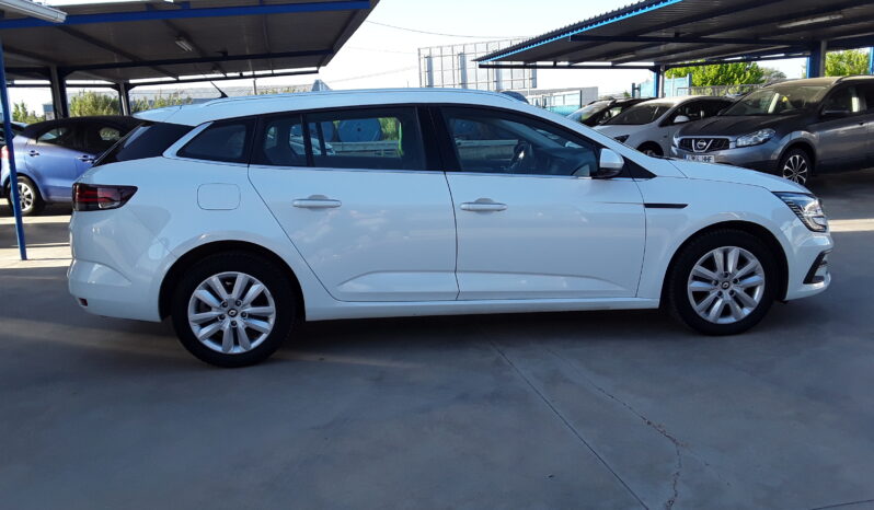 Renault Megane 2022 1.5dCi 115cv Techno lleno