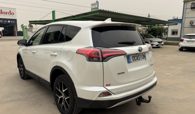 TOYOTA Rav4 2WD 150cv AVANCE lleno