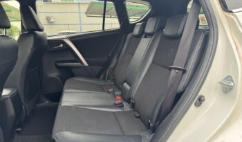 TOYOTA Rav4 2WD 150cv AVANCE lleno