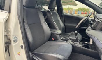 TOYOTA Rav4 2WD 150cv AVANCE lleno