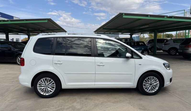 VOLKSWAGEN Touran Advance 1.6 TDI lleno