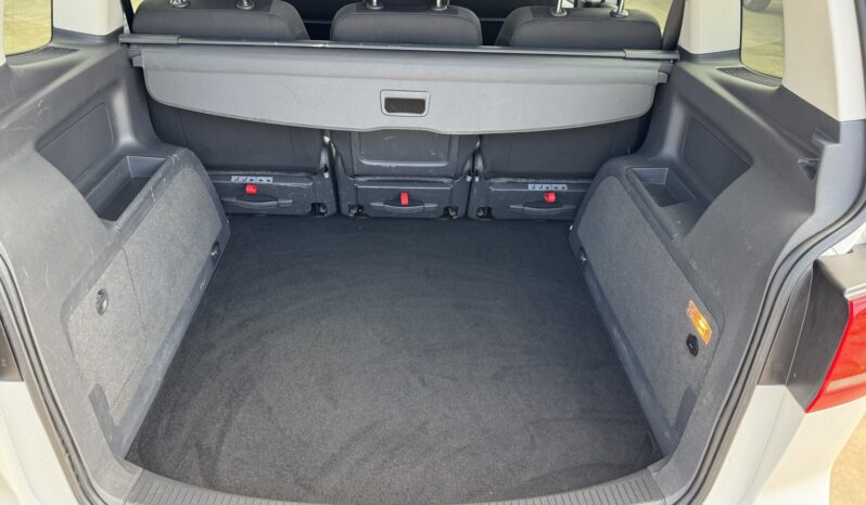 VOLKSWAGEN Touran Advance 1.6 TDI lleno